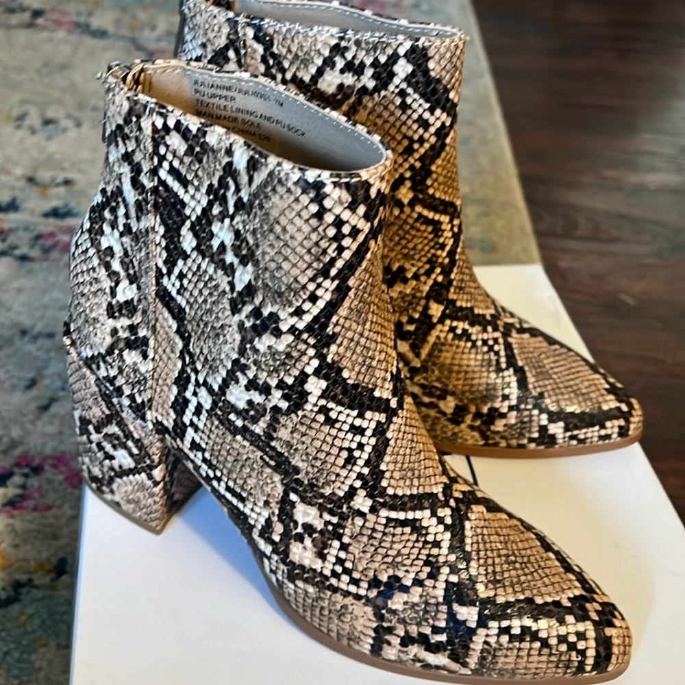 NWB Steve Madden Boots